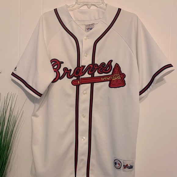 chipper jones jersey shirt
